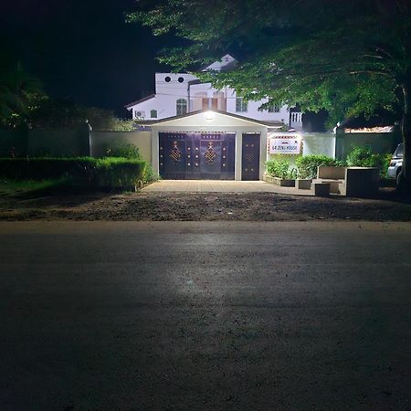 64 Zenj House Luxury Airport B&B Mbweni エクステリア 写真