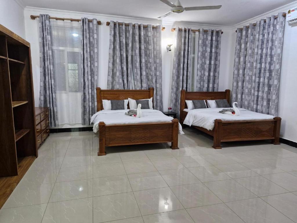 64 Zenj House Luxury Airport B&B Mbweni エクステリア 写真