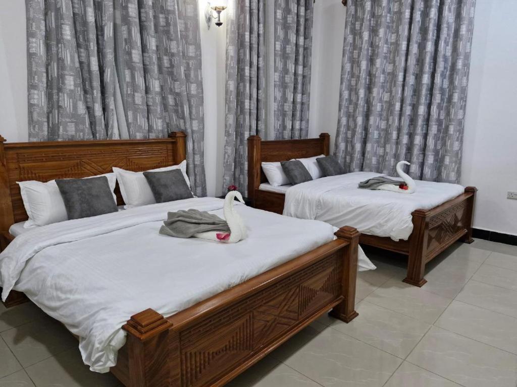 64 Zenj House Luxury Airport B&B Mbweni エクステリア 写真