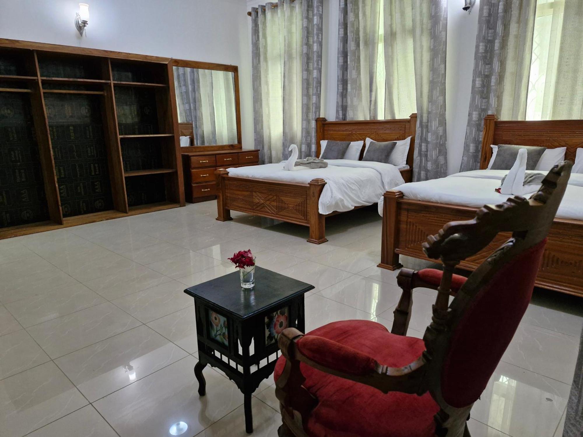 64 Zenj House Luxury Airport B&B Mbweni エクステリア 写真