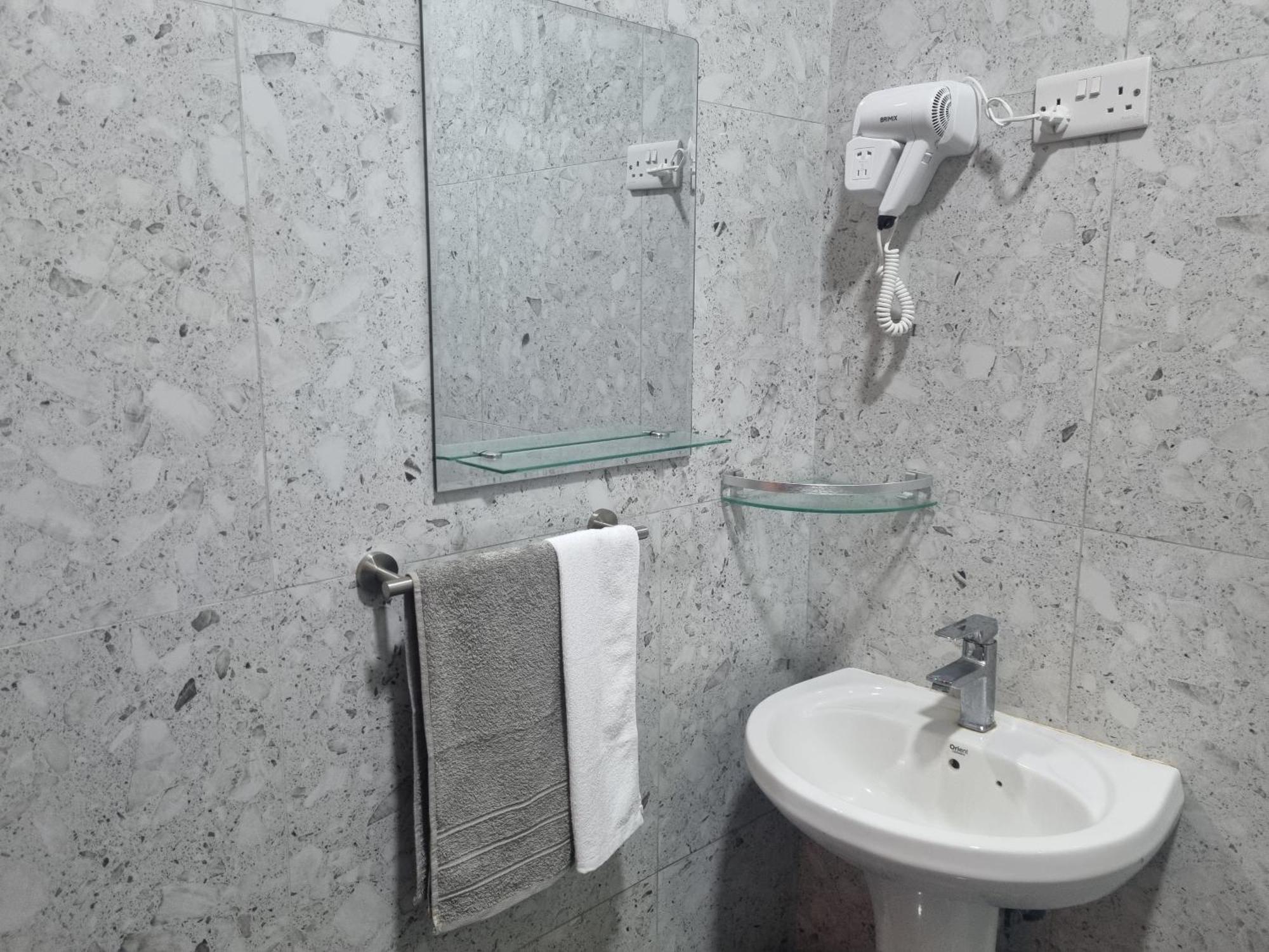 64 Zenj House Luxury Airport B&B Mbweni エクステリア 写真