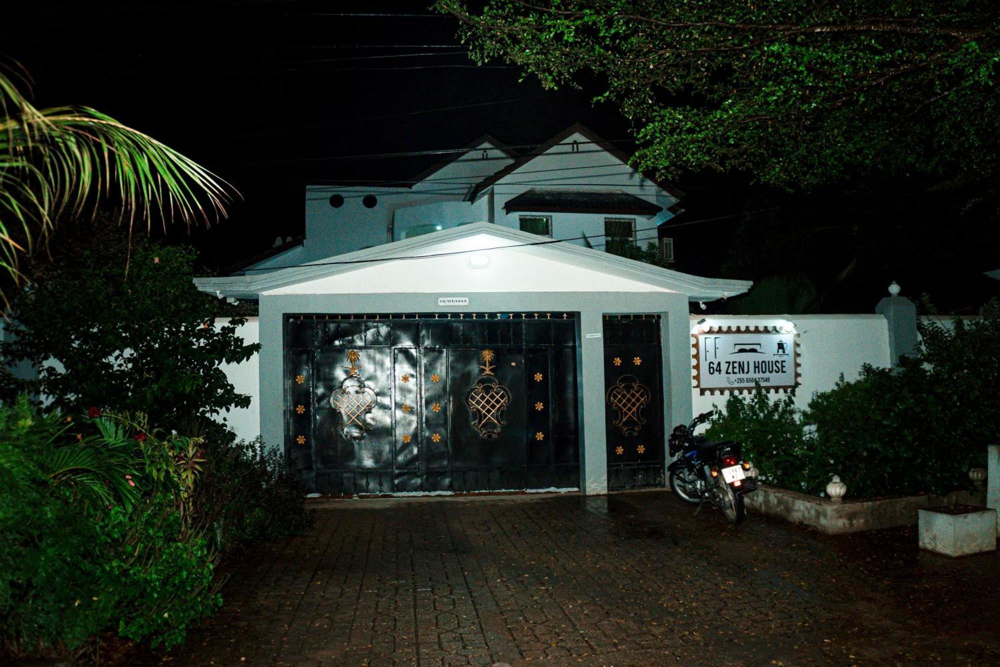 64 Zenj House Luxury Airport B&B Mbweni エクステリア 写真