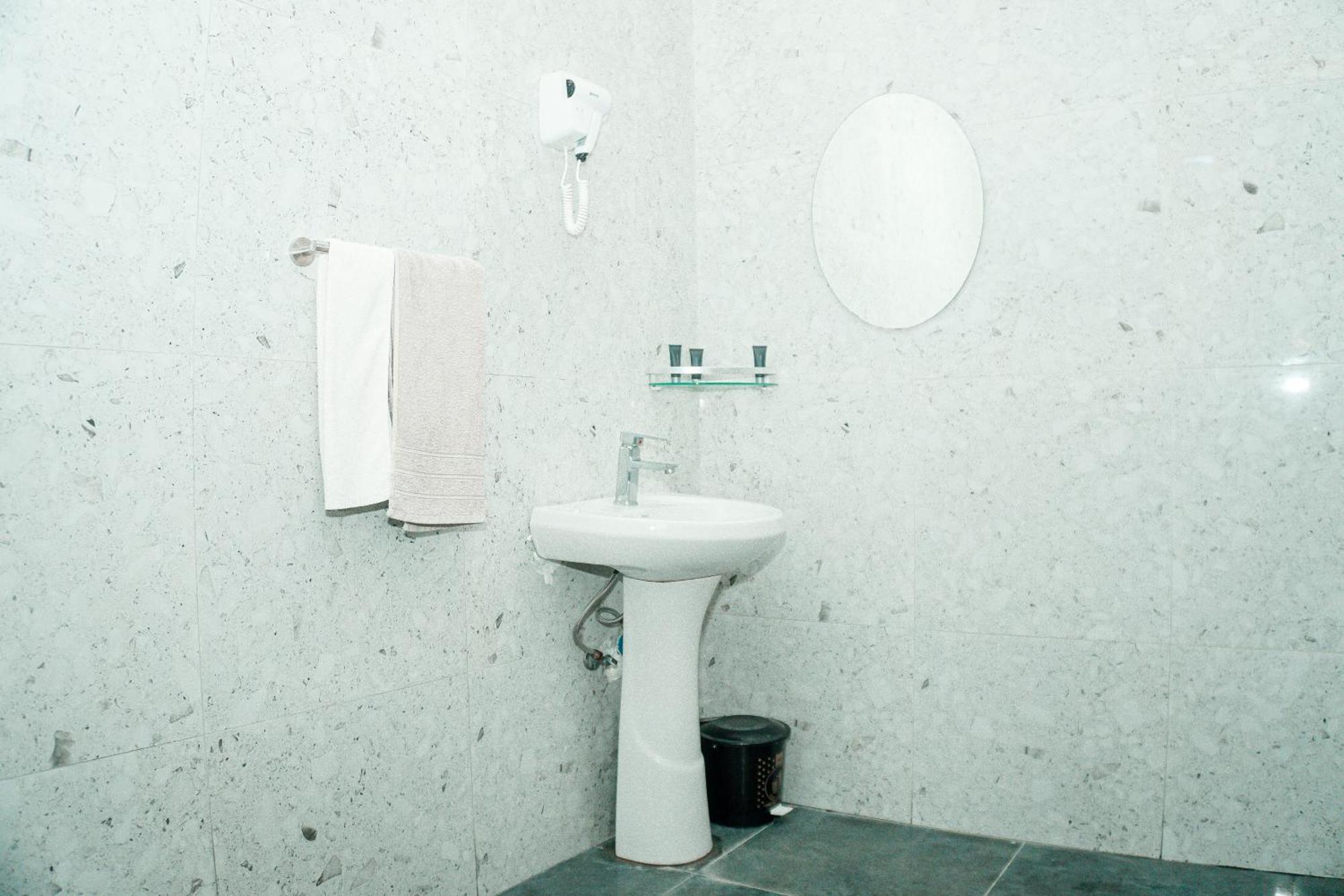 64 Zenj House Luxury Airport B&B Mbweni エクステリア 写真