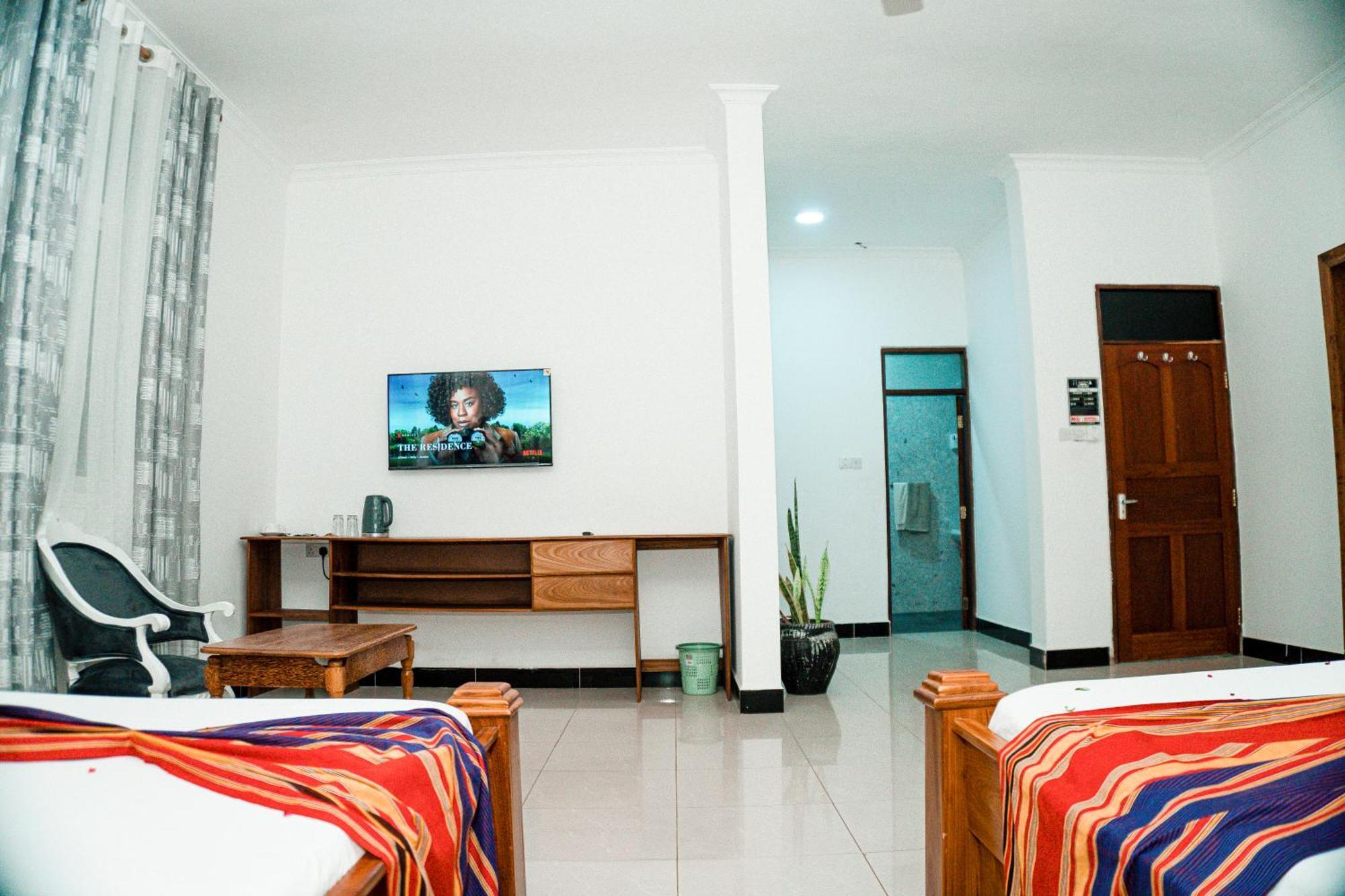 64 Zenj House Luxury Airport B&B Mbweni エクステリア 写真