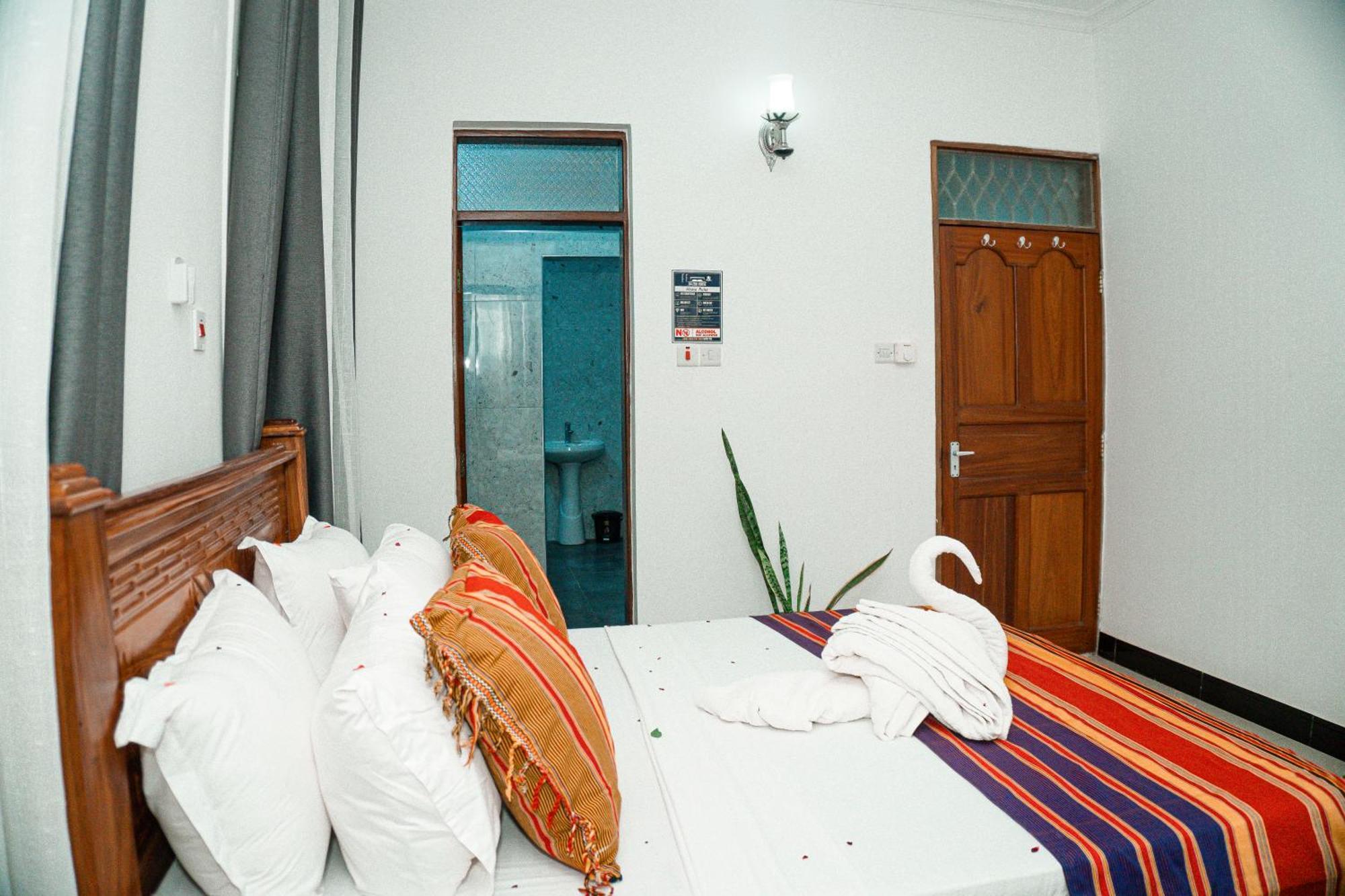 64 Zenj House Luxury Airport B&B Mbweni エクステリア 写真